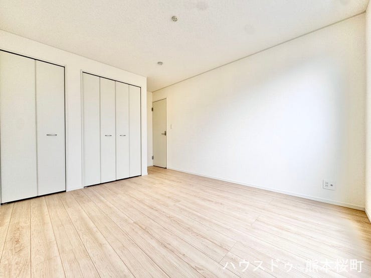 ■2階7.5帖洋室■心からリラックスできる静けさ、上質な眠りで、毎日をリセットします。明日への活力を養う空間です。