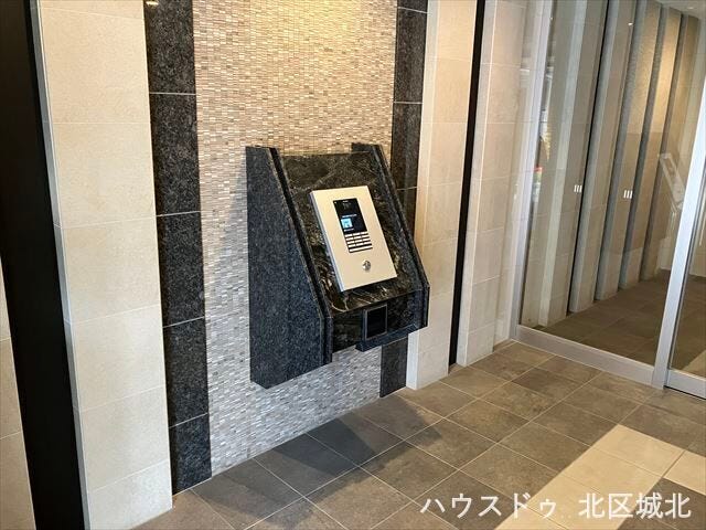オートロックマンションのため、防犯面でも安心です。