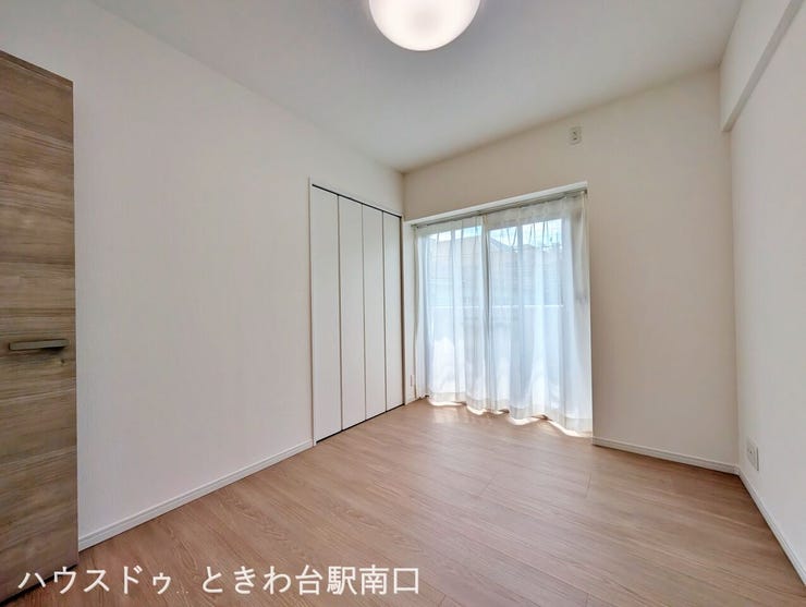 全居室に収納を完備。クローゼットを上手に活用することで、お部屋の居住スペースを最大限に広々とお使いいただくことができます。