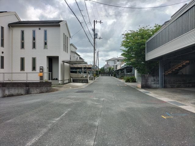 ★横内小学校区★
北側道路 東から西方向