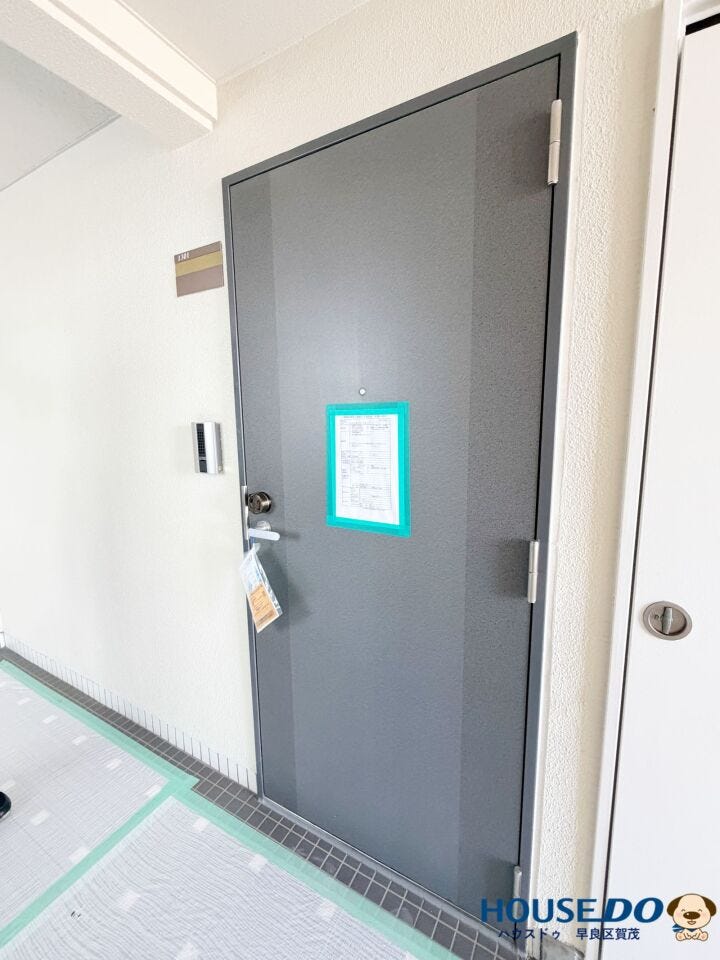 プライバシーに配慮された内廊下仕様。
まるでホテルのような高級感あふれる共用空間です。