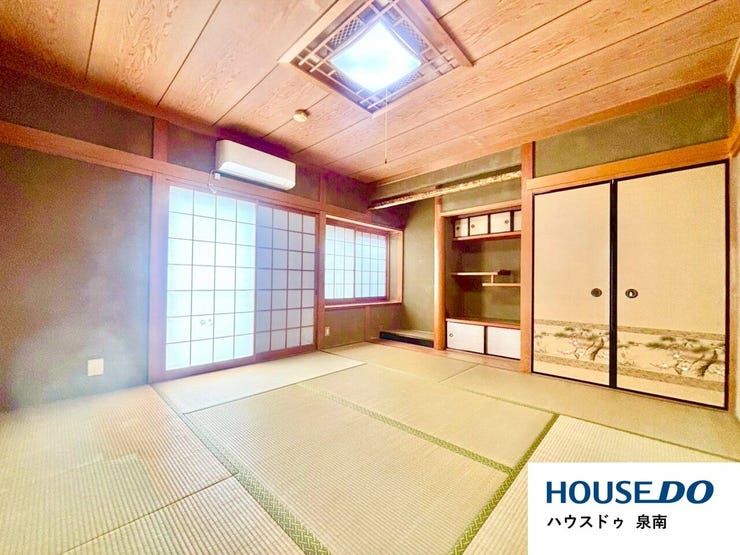 和室も日当たりが良く、明るい空間となっております。家族団らんでくつろげます◎