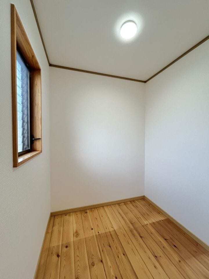 ☆2階の納戸も広々しています☆