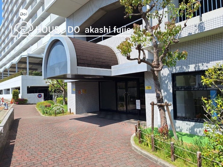 マンションエントランスになります
