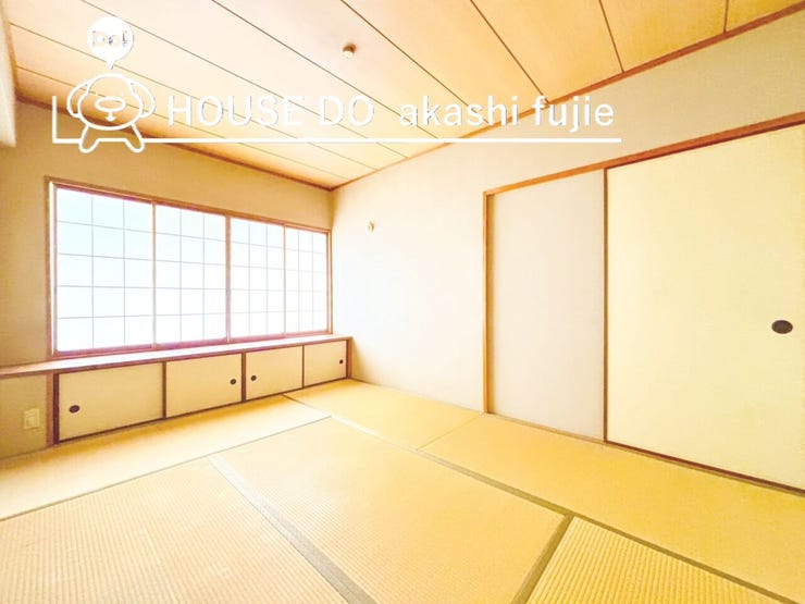 和室約6帖のお部屋になります