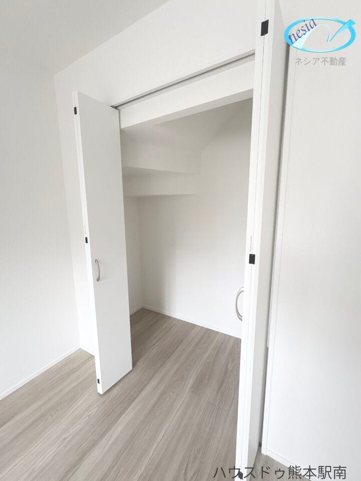 1階洋室の収納です