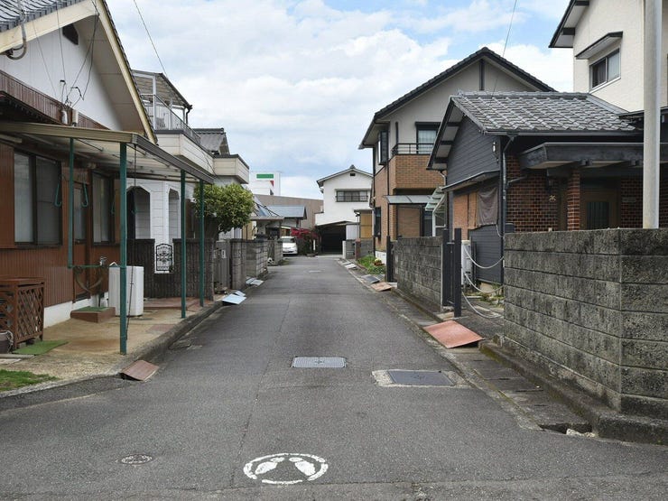 東側道路