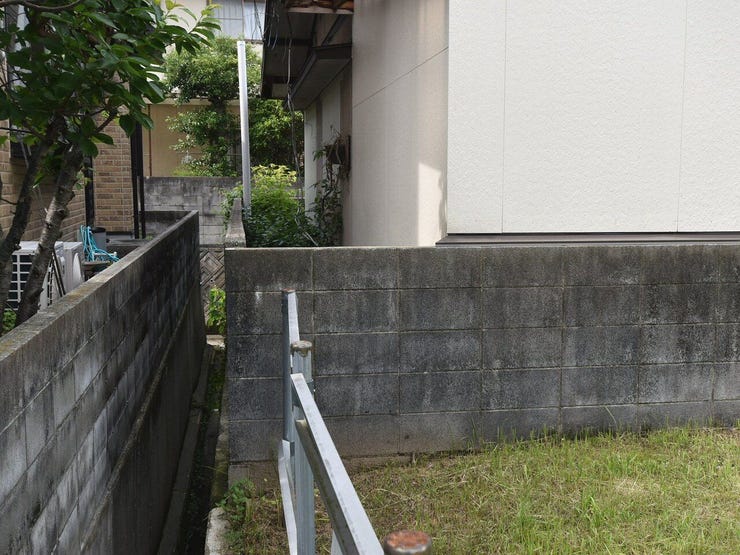 物件西面