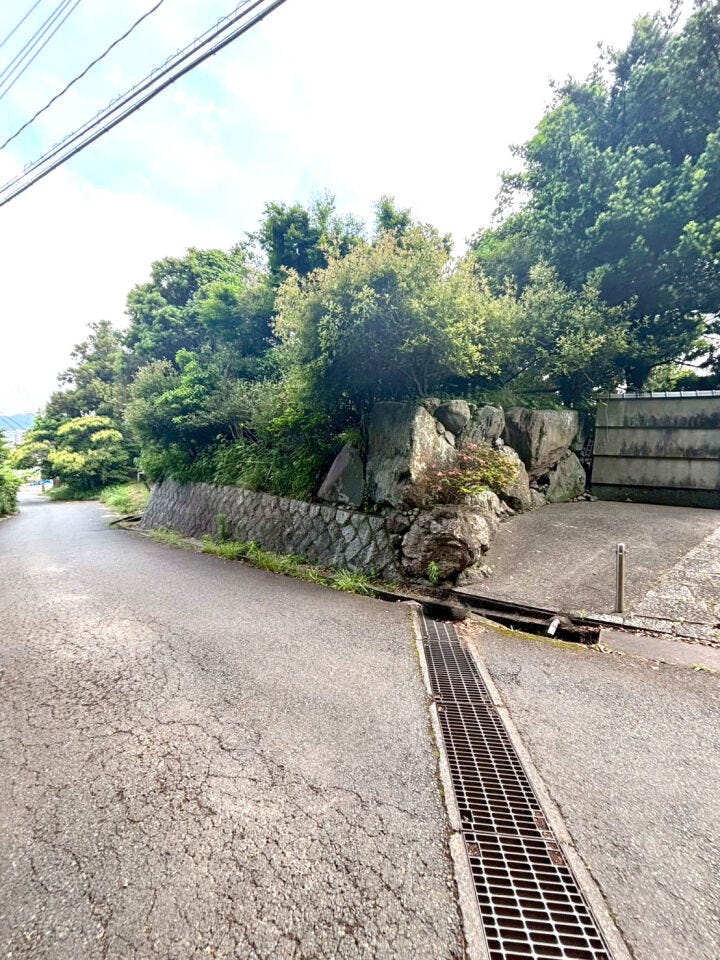 小倉南区沼本町 売地 建築条件無し♪土地面積約525坪♪コンビニまで徒歩約6分♪沼小まで徒歩約7分♪
