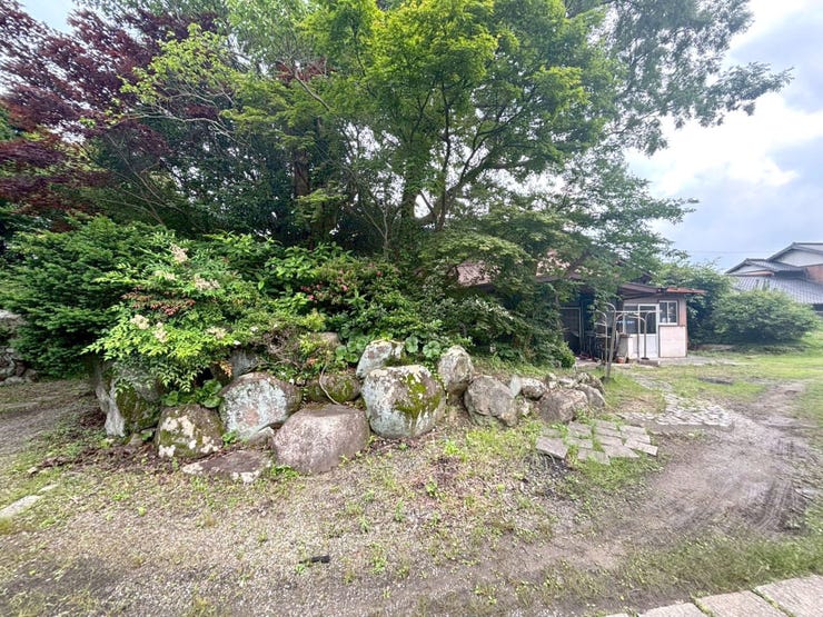 小倉南区沼本町 売地 建築条件無し♪土地面積約525坪♪コンビニまで徒歩約6分♪沼小まで徒歩約7分♪