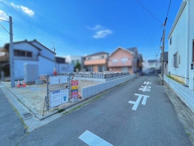 小学校まで徒歩約7分!お子様の通学も安心です♪