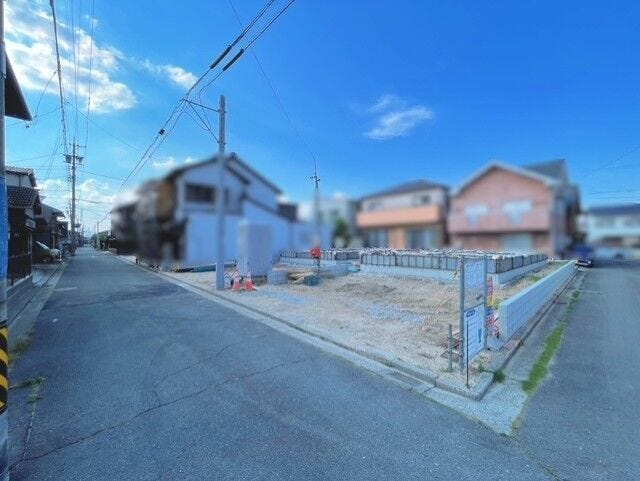 前面道路4.5mで車の出入りがしやすいです。