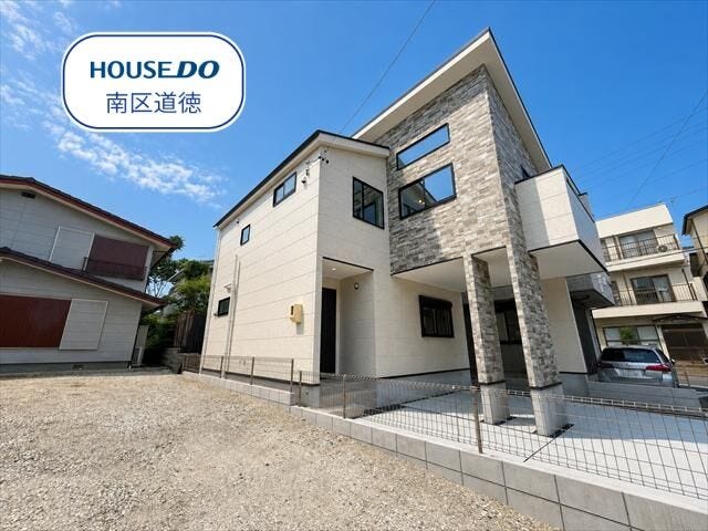 【外観】
長期優良住宅取得!2階リビングの住まい♪
地下鉄桜通線/桜本町駅 徒歩約6分、名鉄名古屋本線/桜駅 徒歩約7分とアクセス良好◎