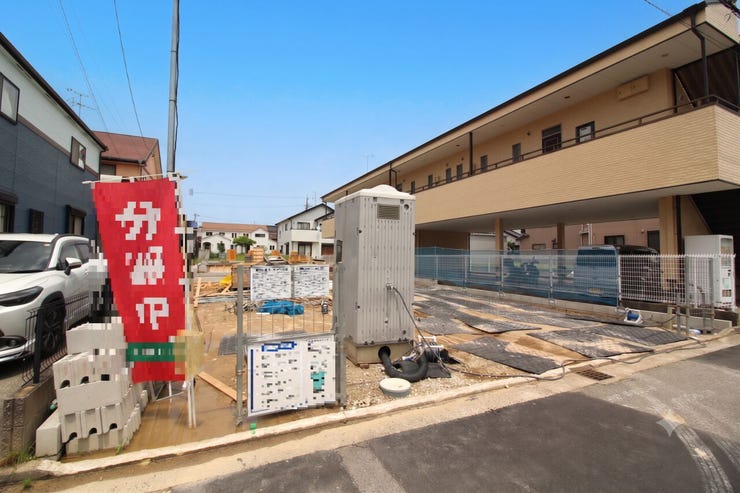 間取り3LDK+S新築戸建てとなります◎お車は縦列駐車で2台駐車可能◎収納が充実しているのが嬉しいポイントですね!