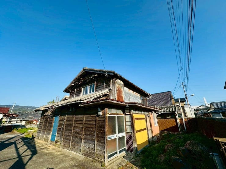 敷地内入り口から撮影 現況古家有り