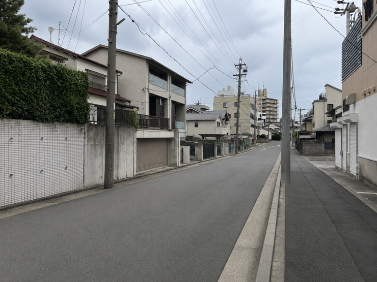 交通量も少なく、安心です。