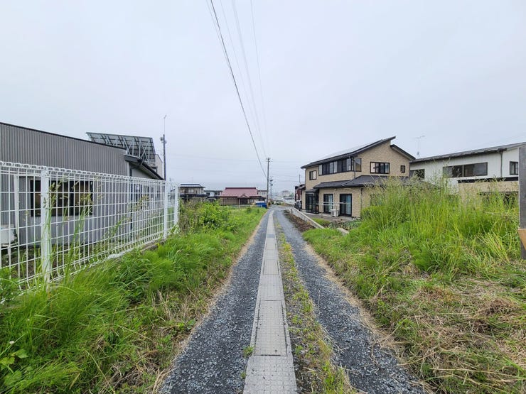 現地(2026年6月)撮影
◎建築条件無し◎
詳細は、ハウスドゥ 八戸田向までお気軽にお問い合わせくださいませ♪