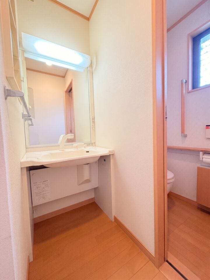 【1階洗面台】
※実際の写真から家具消しの加工を行っております。