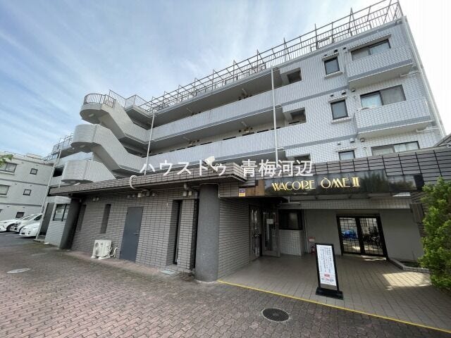 【外観】
ペット相談可のマンションですので、大切なご家族と一緒に新生活をスタートできます。徒歩圏内にスーパーやコンビニが揃っています。