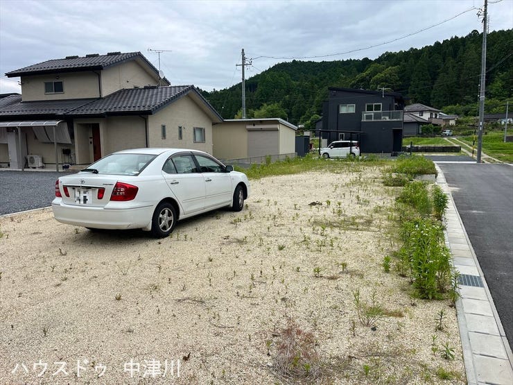 【外観】
西側から撮影