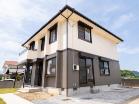 さぬき市造田是弘