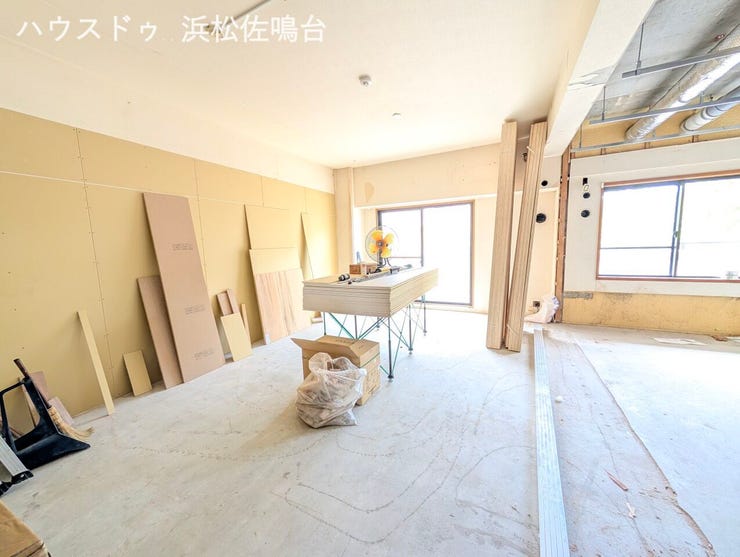 〈リフォーム中〉リビング全景♪リフォーム中ご見学OK!