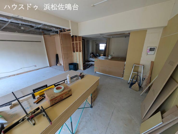 〈リフォーム中〉リビング別角度。リフォーム中ご見学OK!