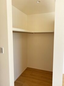 ウォークインクローゼット
*同社施工例