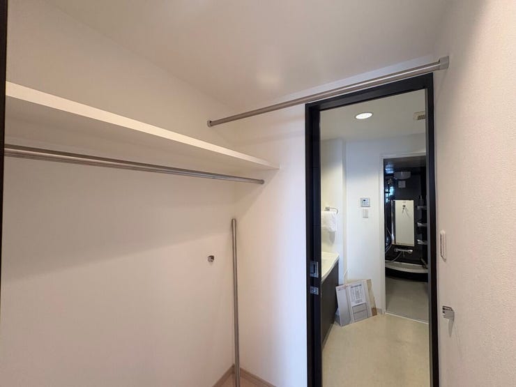 広々としたWICは、大容量なので家族が増えてもお部屋がすっきりと片付きます!