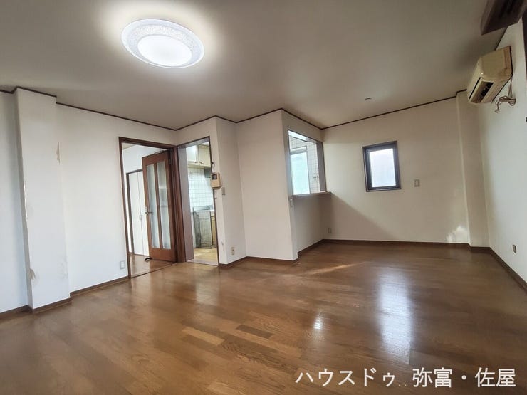 ご家族の憩いの場!一緒にテレビを観たり食事をしたり、同じ時間を共有できる温かい空間となります♪