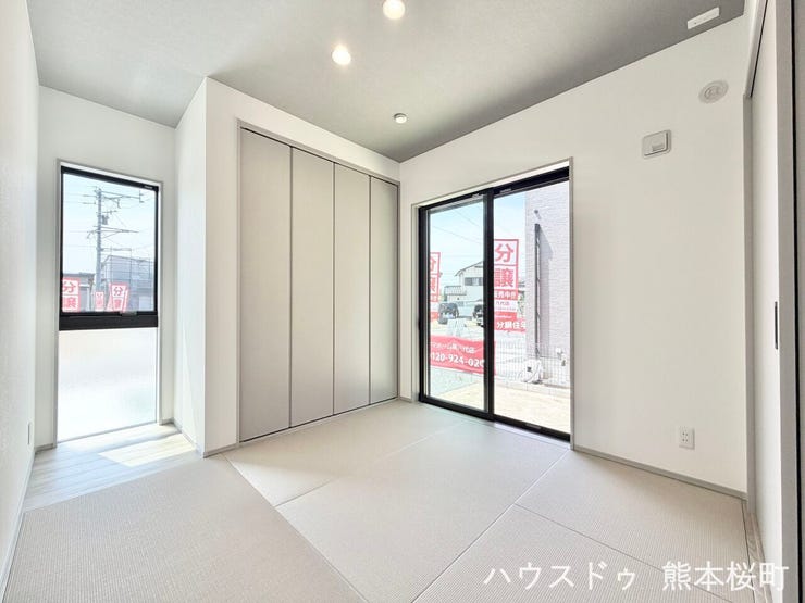 ■1階5.0帖和室■ゲストをもてなし、昼寝や家事にも使える、畳のぬくもりが心地よい多目的万能スペース。