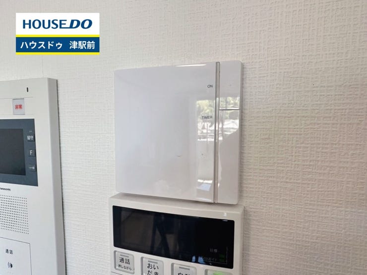 リビングには床暖房を標準で完備。空気を汚さずに室内を快適な温度に保ちますので、小さなお子様やご年配の方にも安心です♪