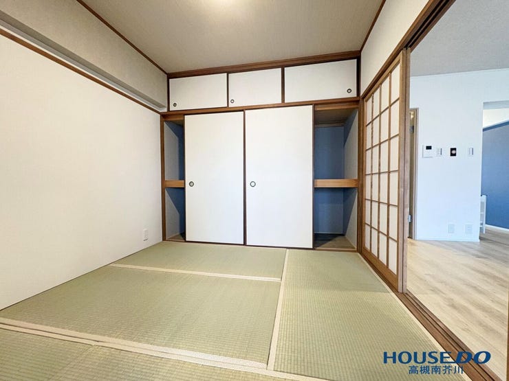 押入れと天袋もありますので、収納はバッチリ