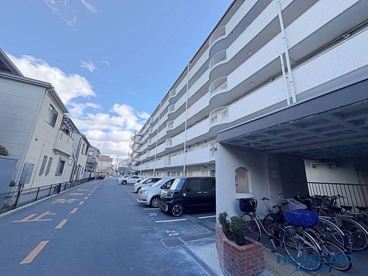 駐車場は現在空きがありません