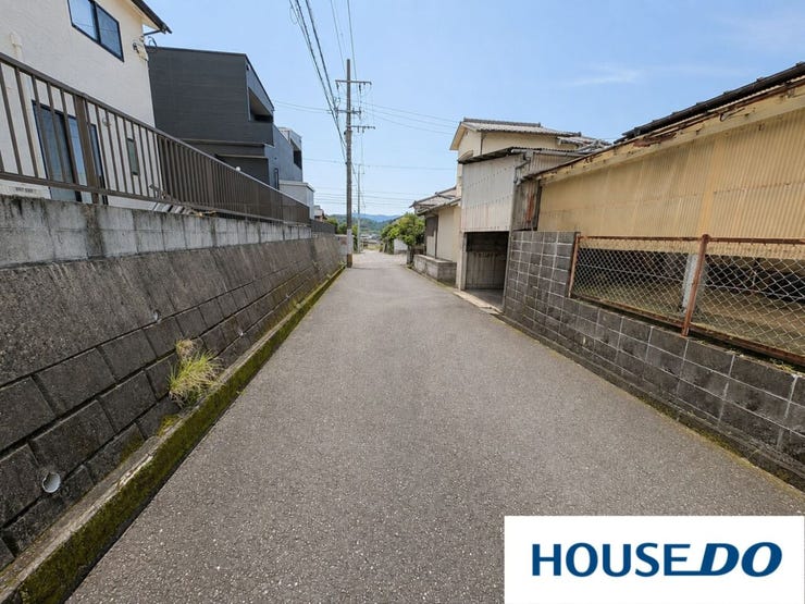 ※本画像は実際の外観写真をもとに、明るさや見やすさを調整した加工を施したイメージです。
実際の見え方とは多少異なる場合がございます。