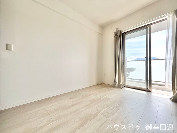 ■5帖洋室■心からリラックスできる静けさ、上質な眠りで、毎日をリセットします。明日への活力を養う空間です。