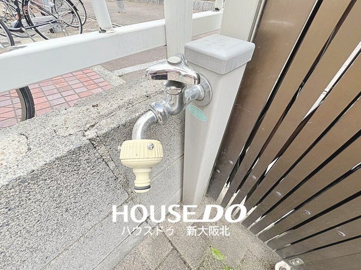■駐車スペースには水栓を設置しています!
■植物の水やりや掃除などに役立つあると便利なアイテムです◎
■愛車の洗車にも使用していただけます♪