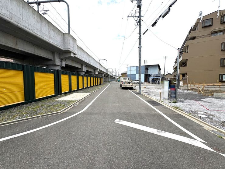 南側前面道路