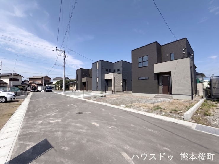 ■車と趣味の幅が広がる場所■単なる駐車スペースではない、洗車やタイヤ交換、DIYにも使える多目的な屋外スペースです。
