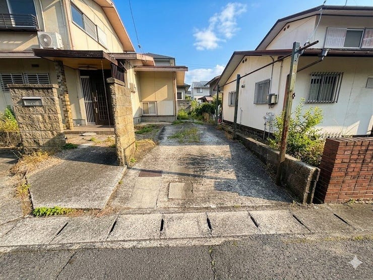 縦列駐車仕様のため、スペースを有効に活用できる駐車計画となっています。