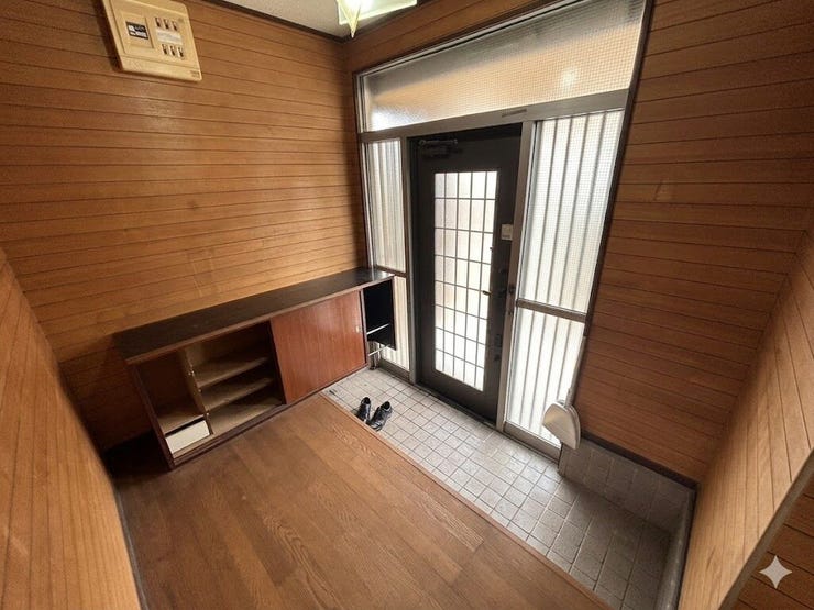 ゆとりある玄関がご家族や来客を温かく迎えます。