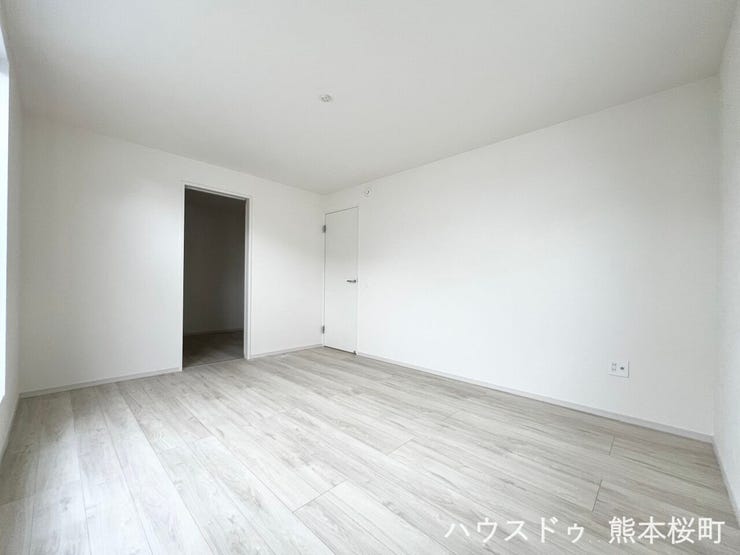 ■2階7.8帖洋室■心からリラックスできる静けさ、上質な眠りで、毎日をリセットします。明日への活力を養う空間です。