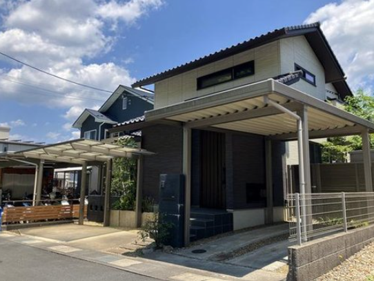 【外観】
大和ハウス施工 2014年築