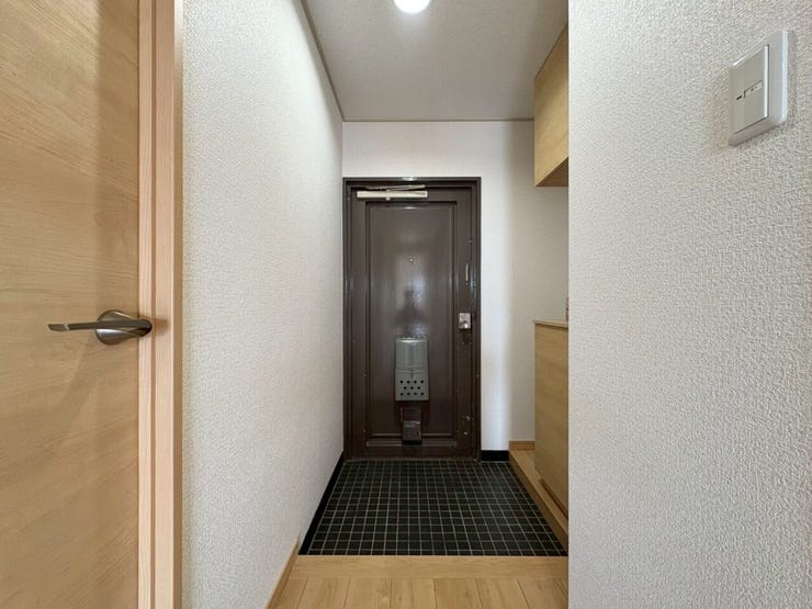 おでかけの時も帰った時も、「我が家」を最初に感じでもらえる素敵な空間に♪