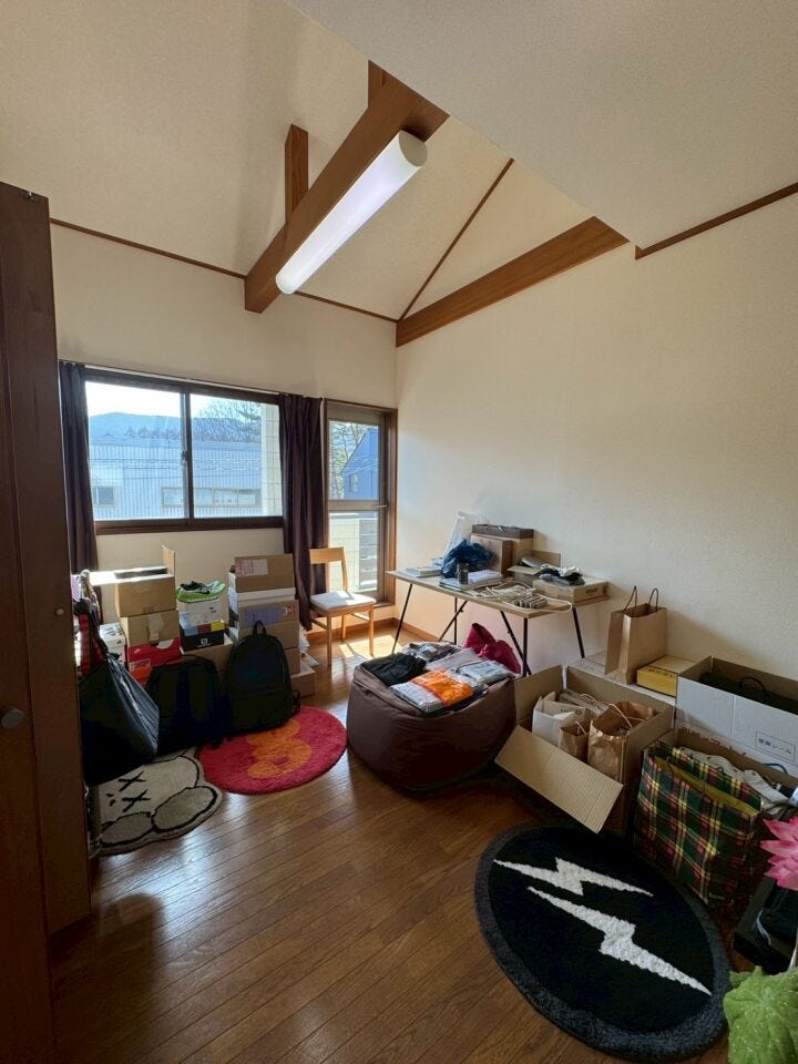 2階洋室【リフォーム前】