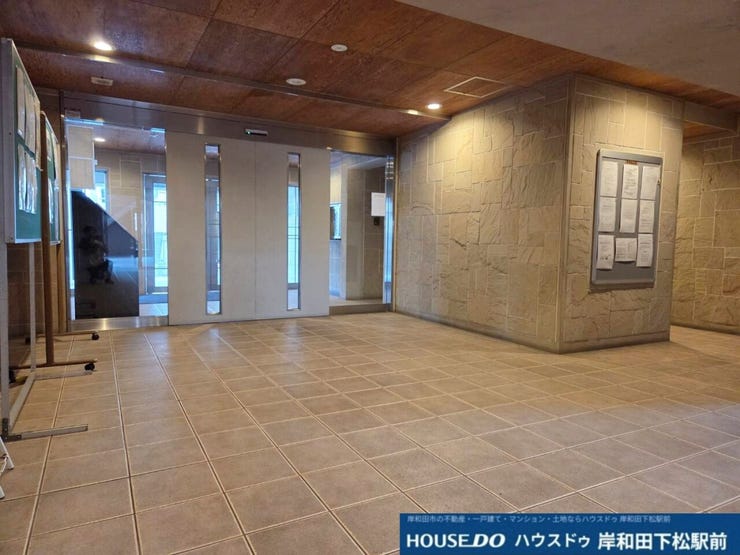 各居室にしっかり収納を完備。棚やハンガーパイプ付きで、お引越ししたその日から綺麗に整理整頓できます。