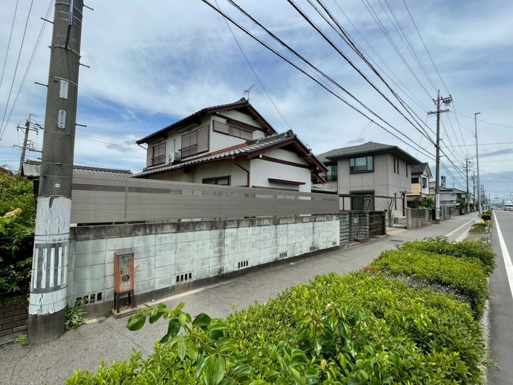 【整形地】
整形地は無駄のない規則的な形状で建物配置がしやすく、土地を最大限に活用できます!
プランの自由度が高く見栄えも良いため、資産価値が高く評価されやすい魅力的な土地です!