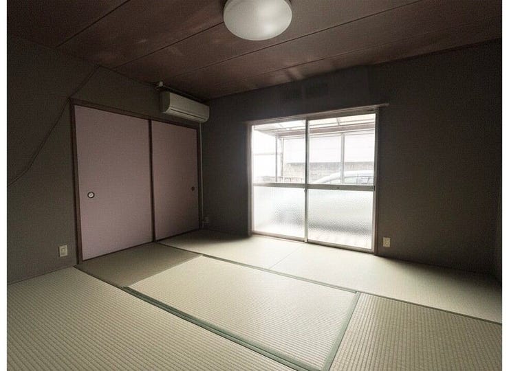 ※家具・小物はCG・AI処理により消去しています。