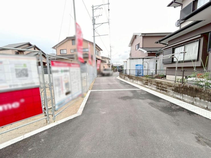 平屋♪ロフトあり♪勾配天井で開放感あるリビング♪行橋市泉中央新築戸建て◎駐車場◎ファミリークローク