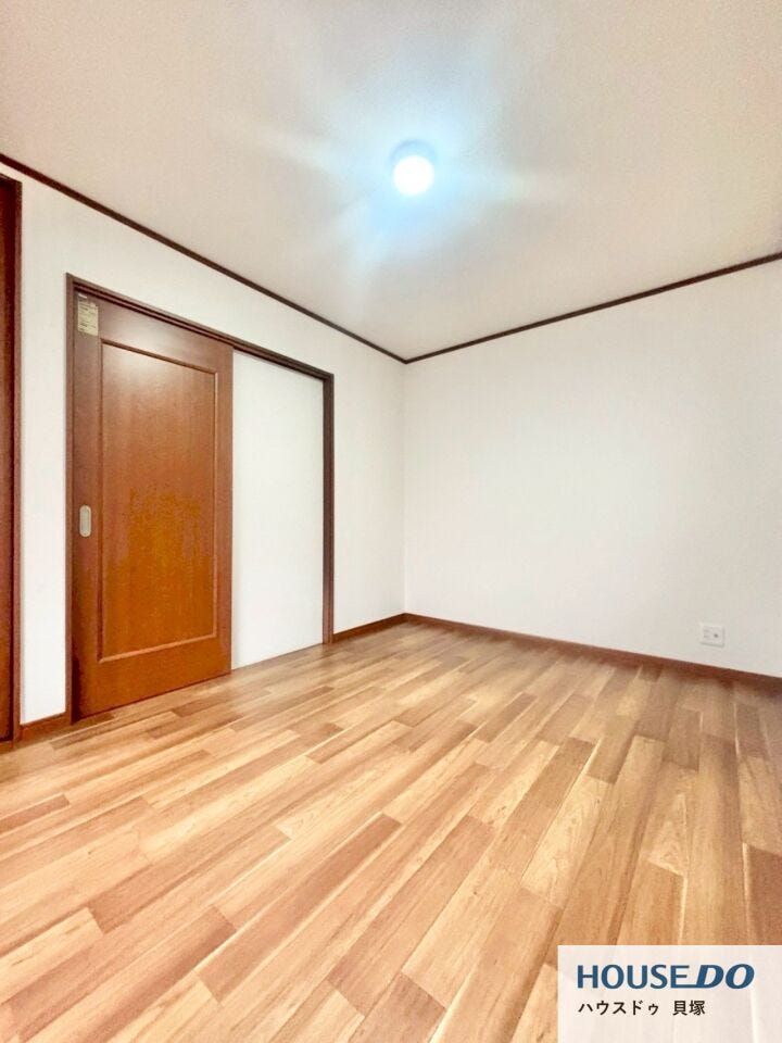 ご家族揃ってお休みいただける、広々としたお部屋です。